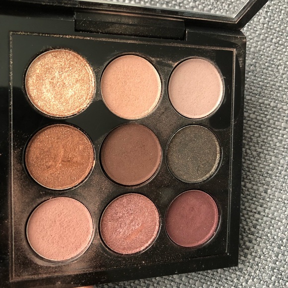MAC cosmetics 9 shadow palette, barely used - Picture 5 of 7